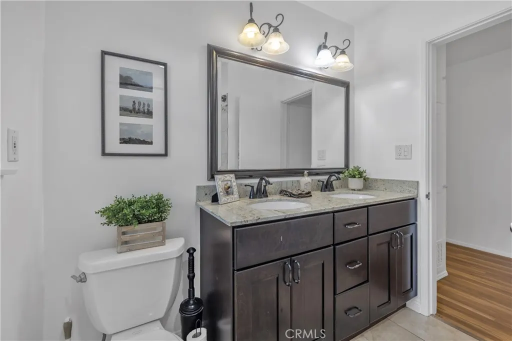 3220 Ostrom, Long Beach, California 90808 home-pic-17